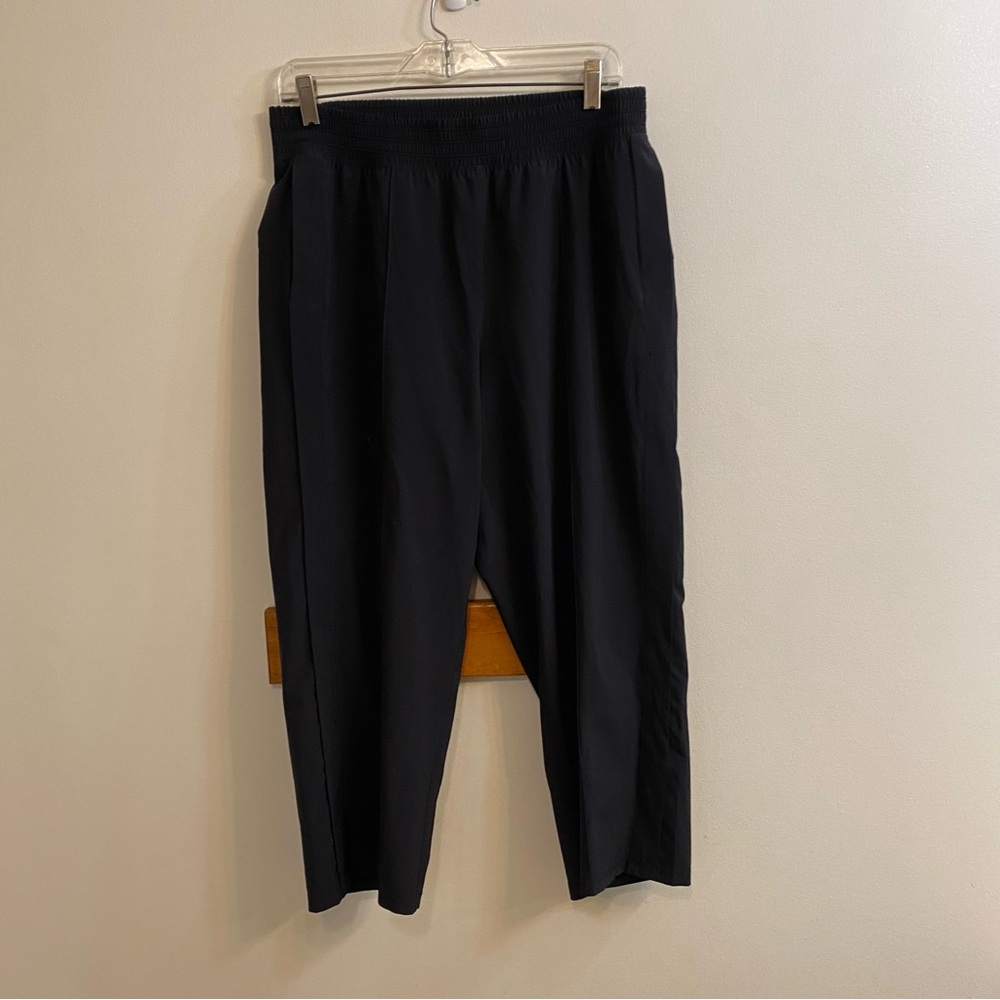 Lululemon Wanderer Crop 23"‎ Pant Black Women’s Sz 10 Workout Athletic Yoga - Picture 7 of 12